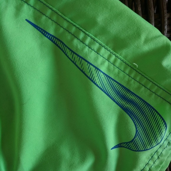 🔥 Nike Swim Shorts - Picture 4 of 5
